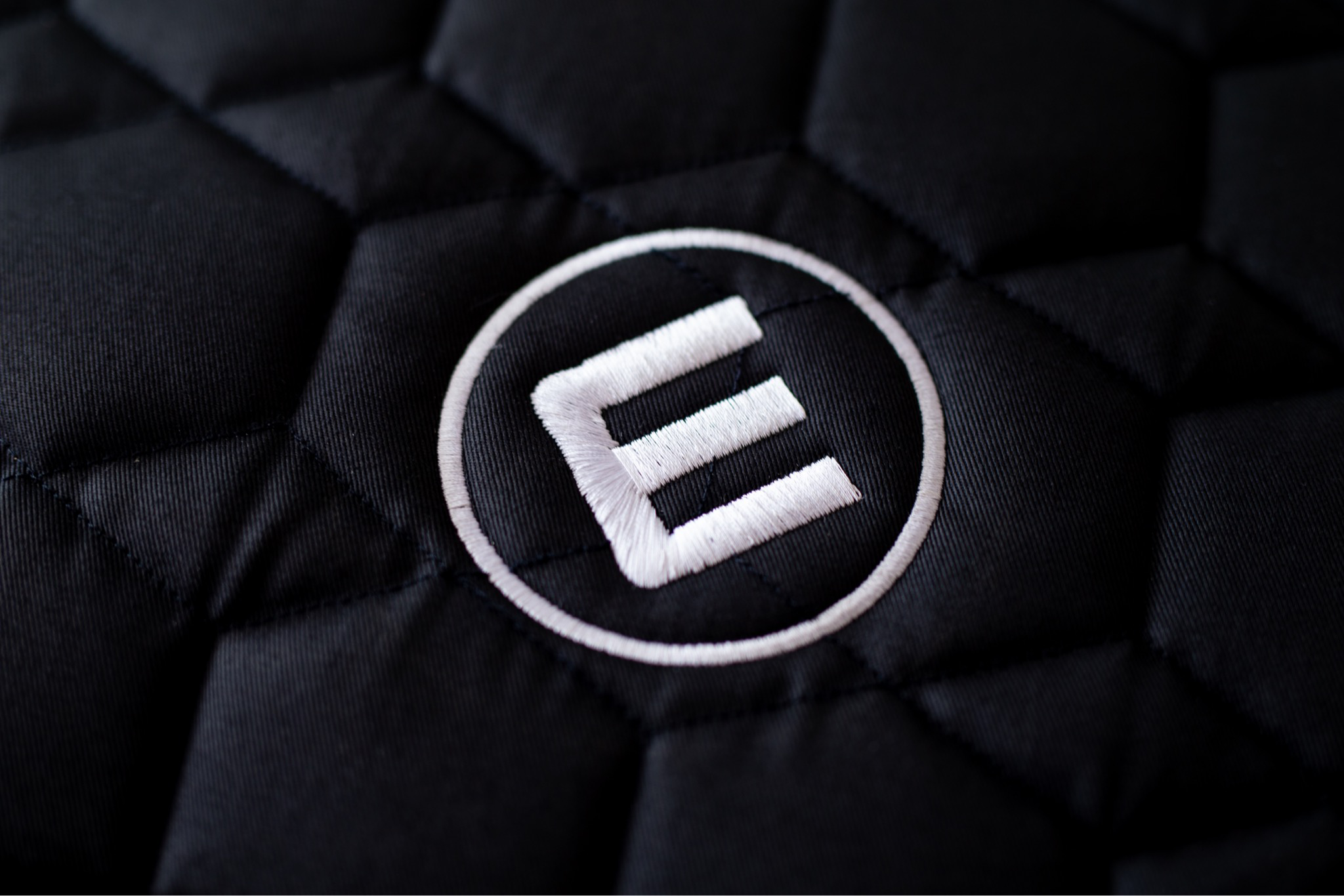 Schabracke Basic black